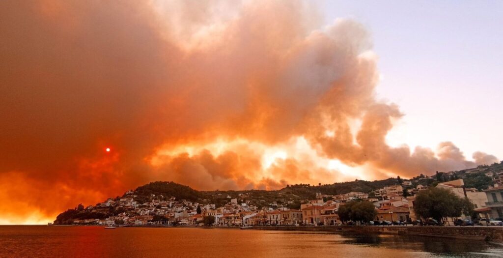 Please join The Hellenic Initiative in supporting the firefighters and vetted NGOs working around the clock to provide assistance that is both effective and responsible.